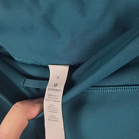 Lululemon Pace Rival Crop 22" Emerald Sz 4 Luxtreme MSRP $88 Yoga Gym EUC! - Picture 4 of 8